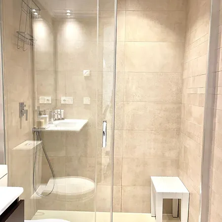 Coastal Living At Royal Banus *
