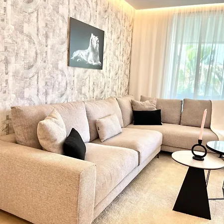 Apartment Coastal Living At Royal Banus